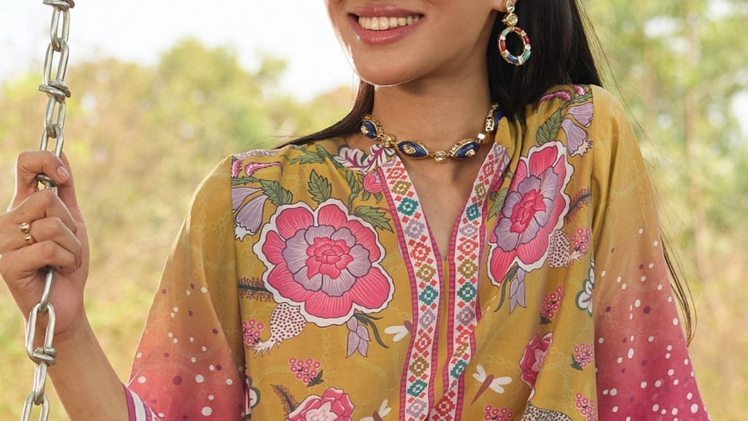 How to Style Jewellery with Patterns and Prints