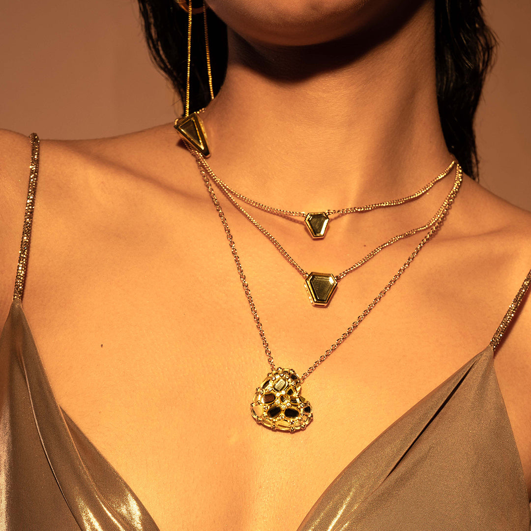 Best Neck Chains for Women in 2026: Minimal &amp; Layered Styles