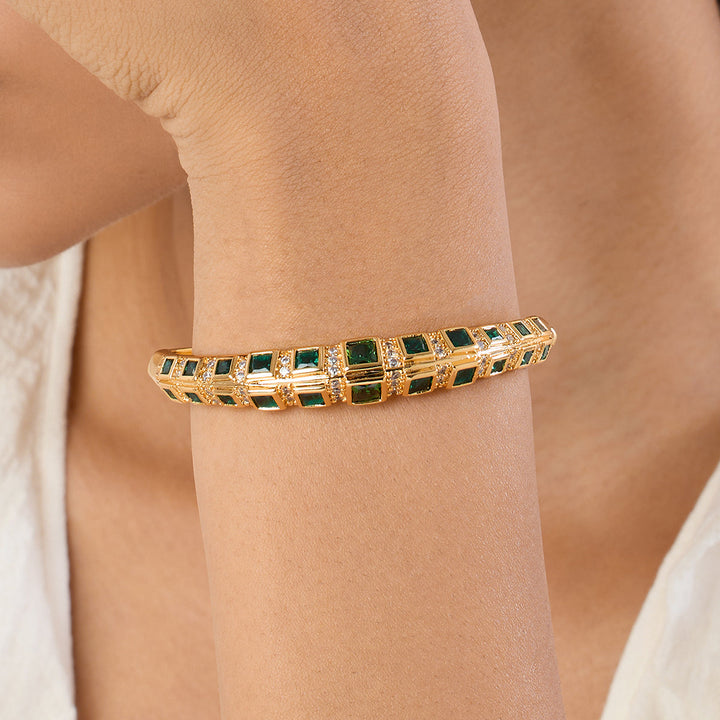 Tales In Gold Green Wristwear