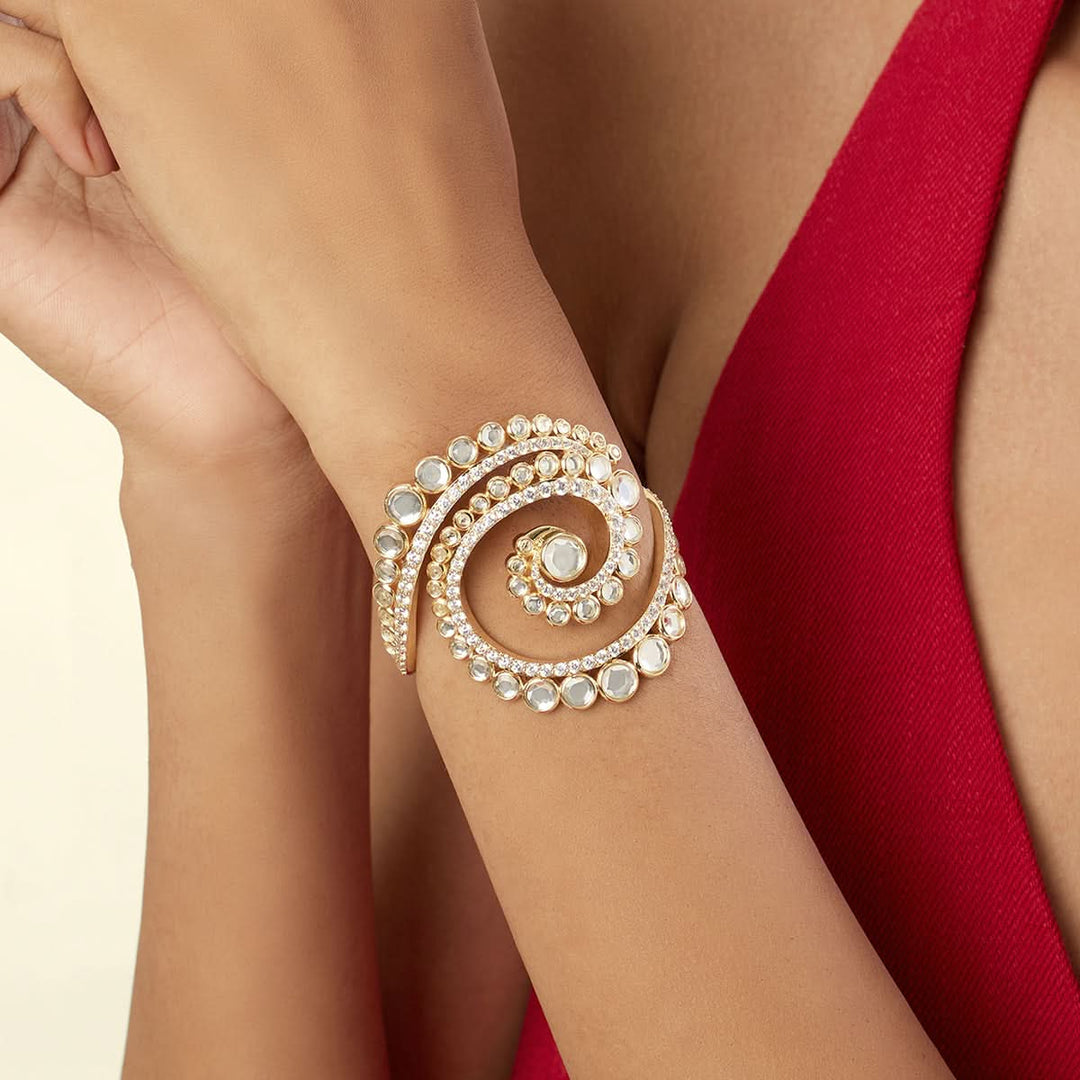 Estrela Cuff Bracelet