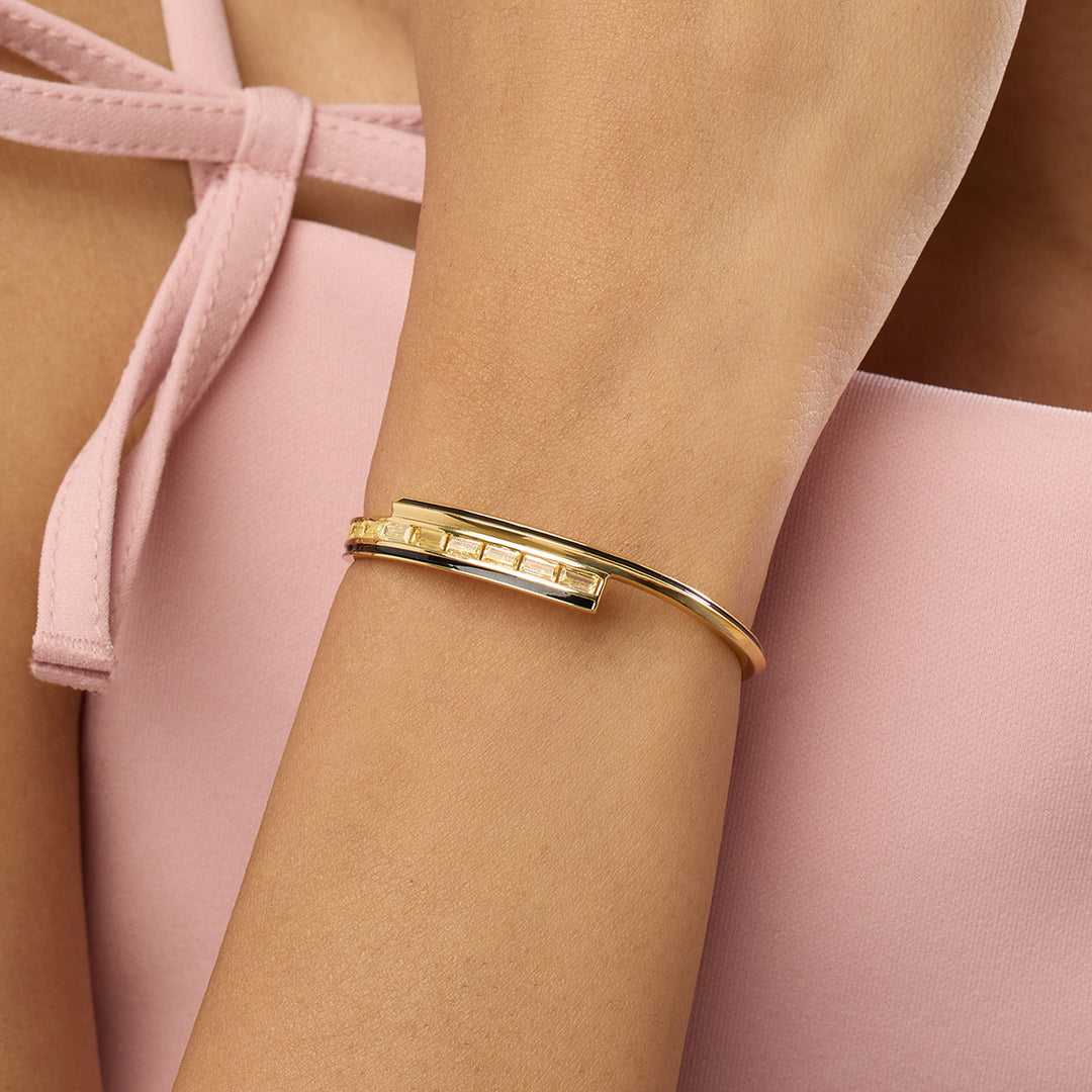 Dreama Yellow Cuff Bracelet In 18Kt Gold Plated