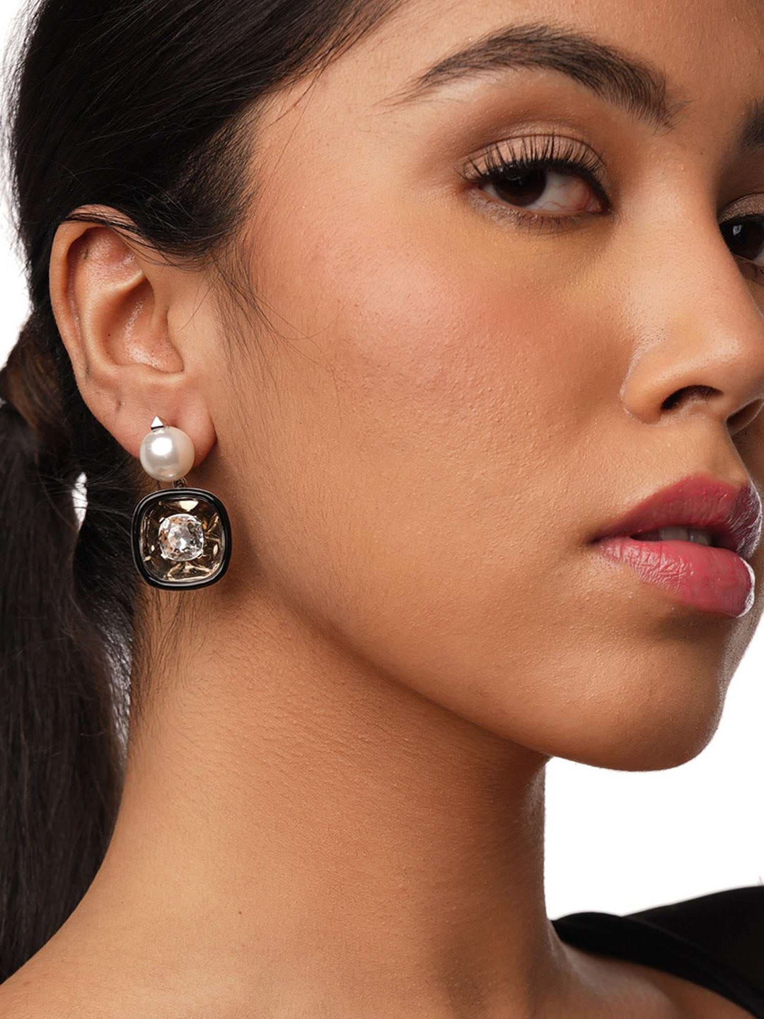 Larissa D'sa Bougie Glory Wrap Crystal Pearl Earrings