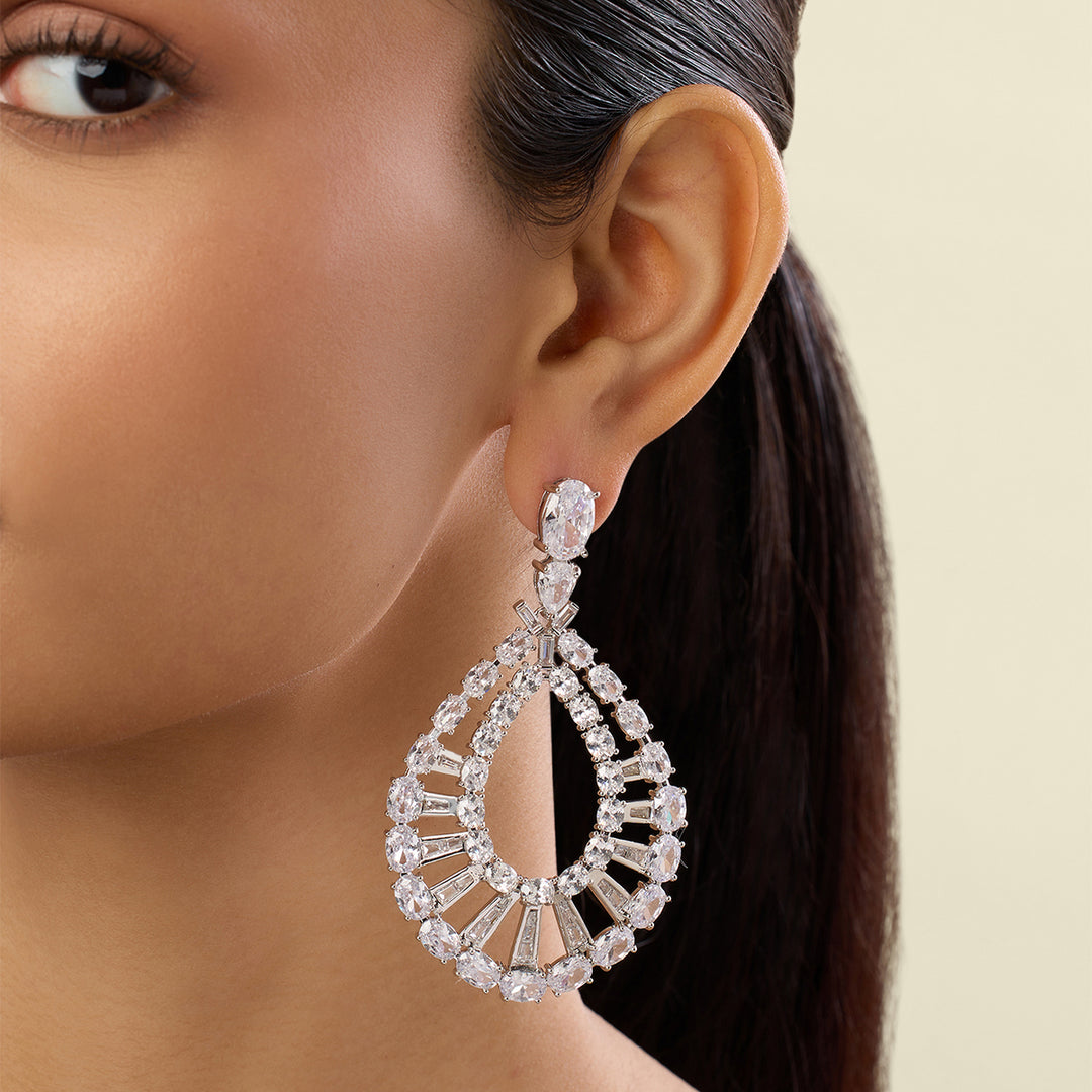 Bau Laume Statement Danglers