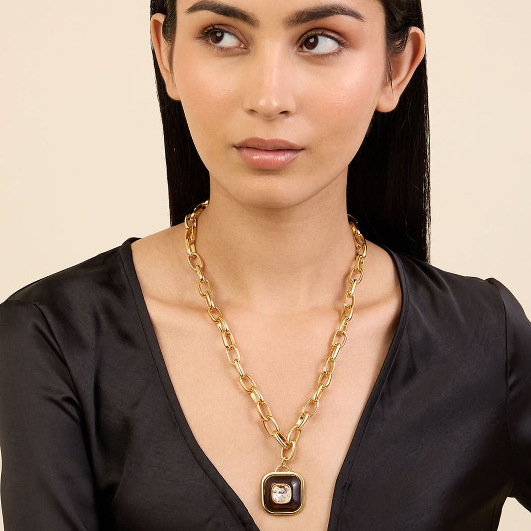 Medallion Chain Link Necklace