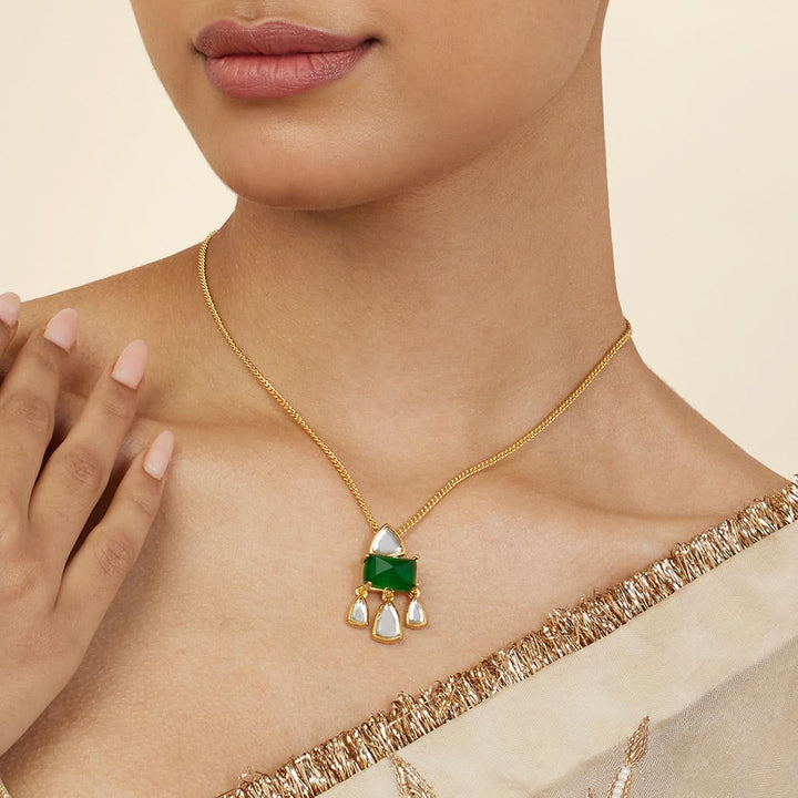 Essential Green Mirror Pendant Necklace