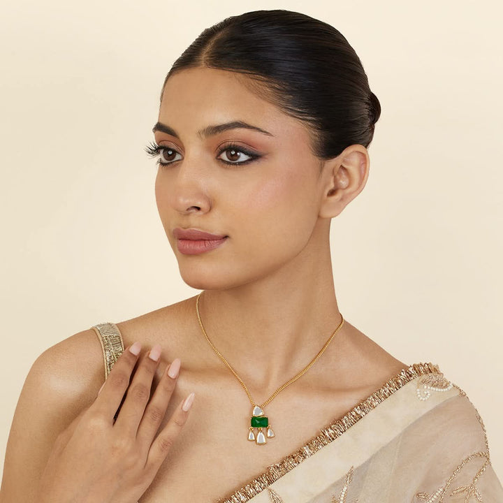 Essential Green Mirror Pendant Necklace