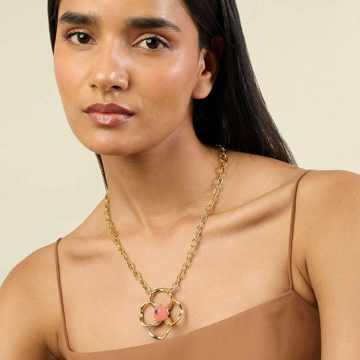 Rosé Glow Pendant Necklace