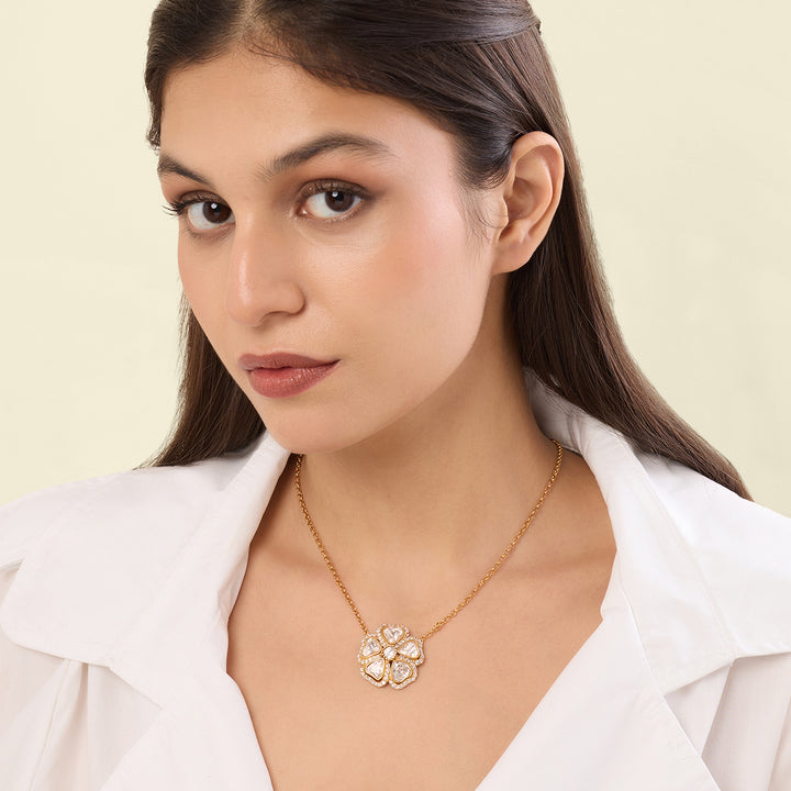 Eerah Pendant Necklace