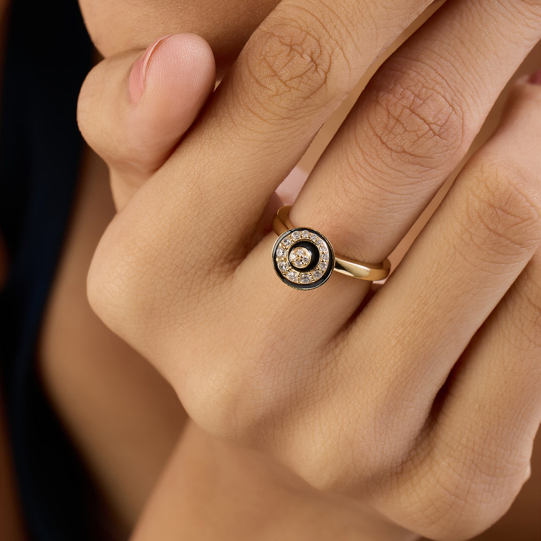 Lymora Ring In 18Kt Gold Plated