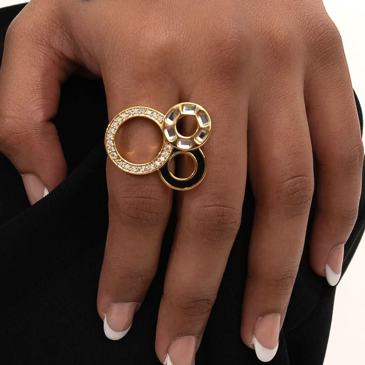 Dia Mirza Stan Circle Ring