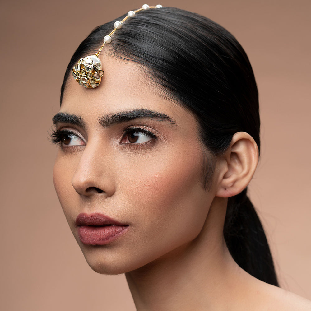 Amara Mirror Pearl Dainty Maangtikka - Isharya | Modern Indian Jewelry